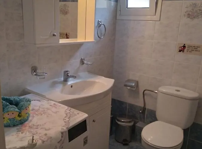 Makis & Daire Poros (Kefalonia)