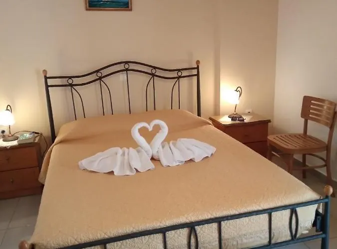 Daire Makis & Poros (Kefalonia)