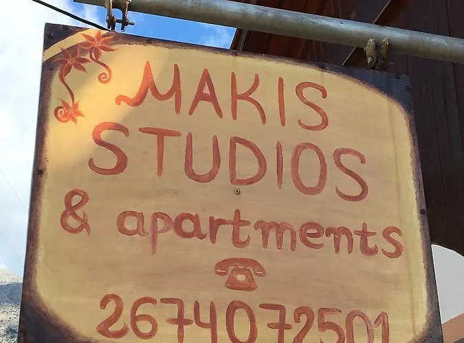 Daire Makis & Poros (Kefalonia)