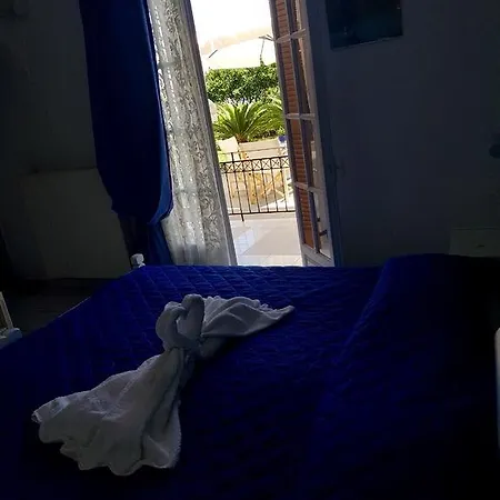 Makis & Poros (Kefalonia)