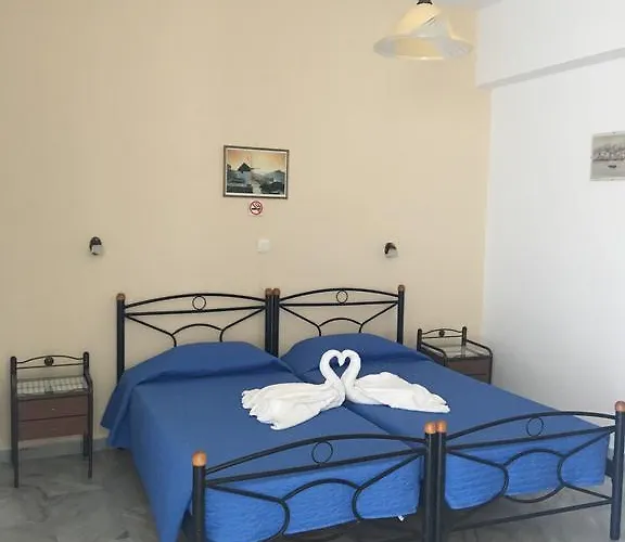 Makis & Lejlighed Poros (Kefalonia)