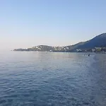 Makis & Appartamento Poros (Kefalonia)